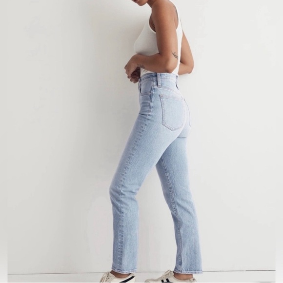 Madewell | The Curvy Perfect Vintage Jean - Picture 2 of 15